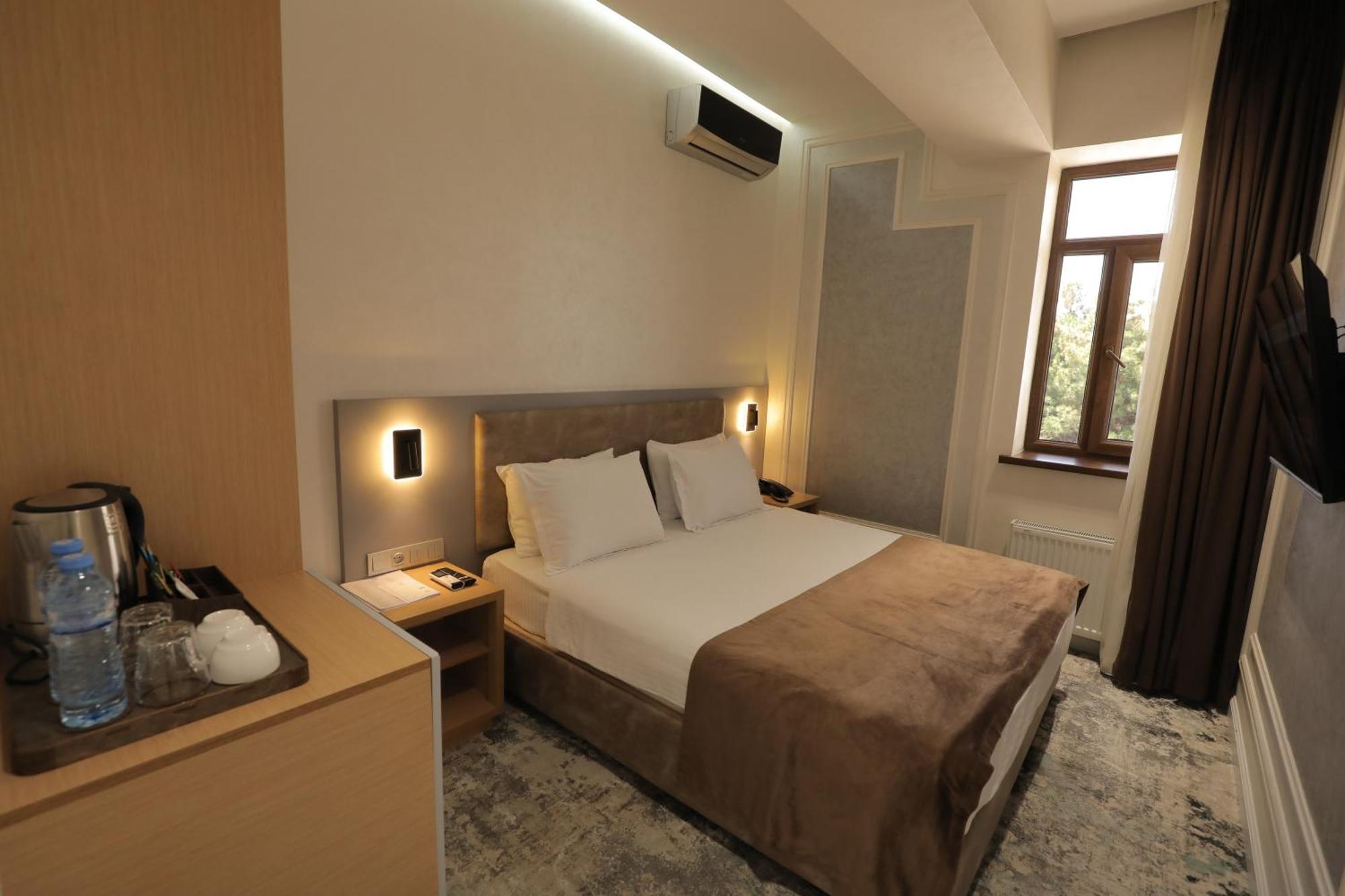 Friday Old City Hotel Tasjkent Buitenkant foto