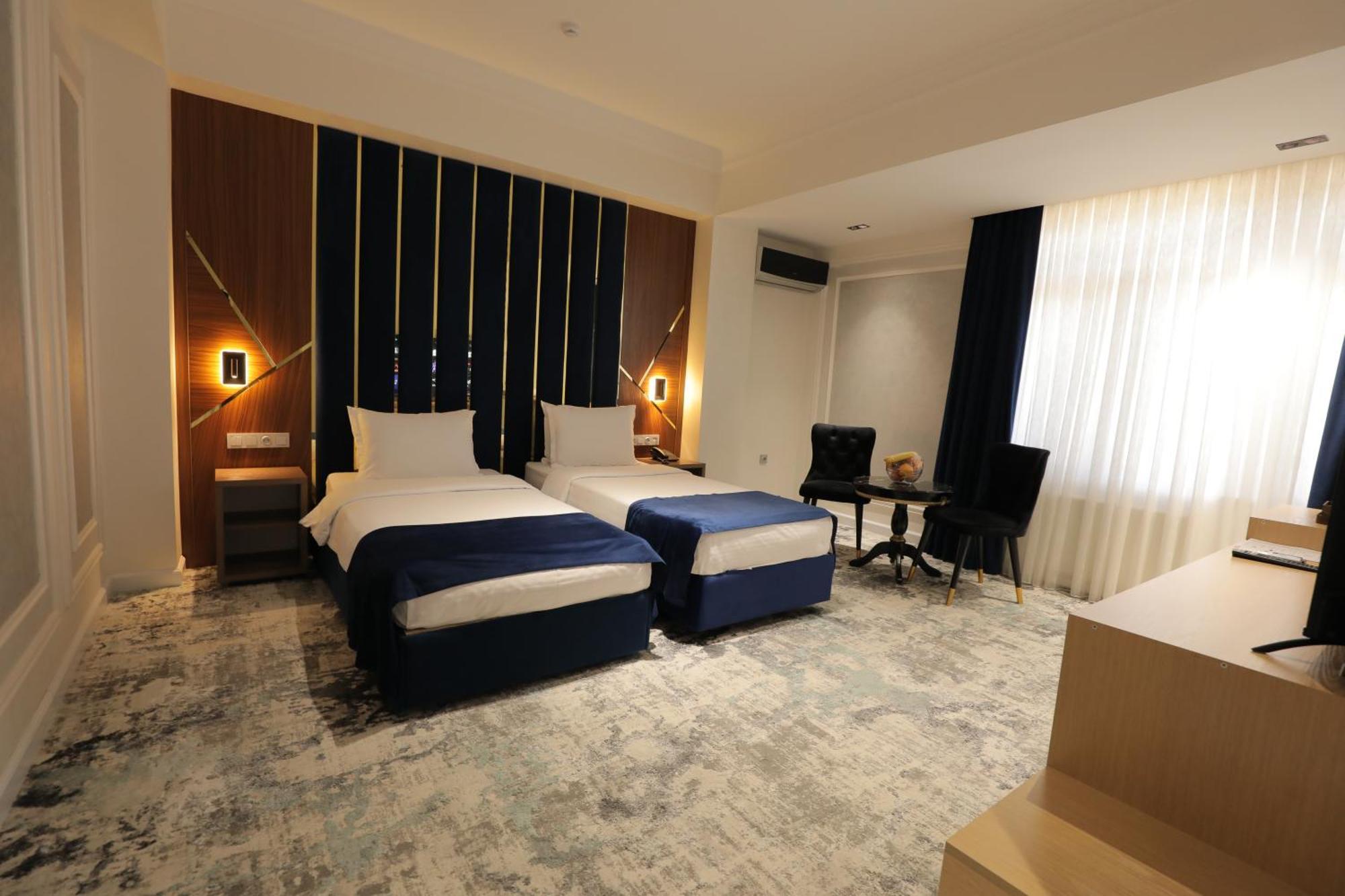 Friday Old City Hotel Tasjkent Buitenkant foto