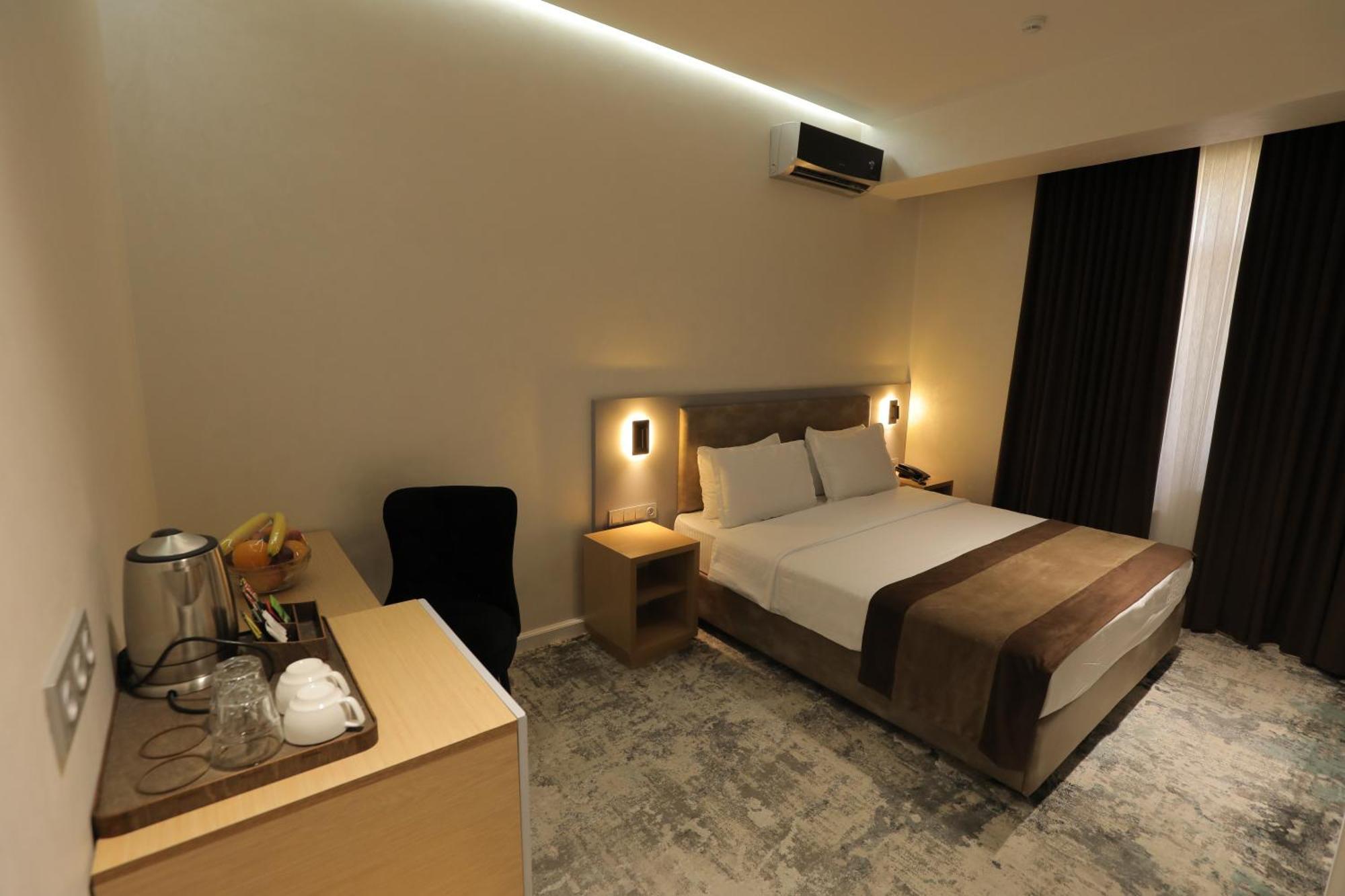 Friday Old City Hotel Tasjkent Buitenkant foto