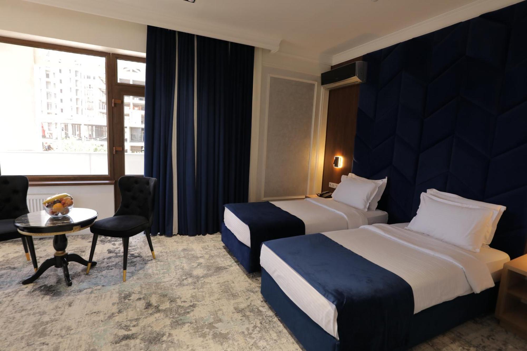 Friday Old City Hotel Tasjkent Buitenkant foto